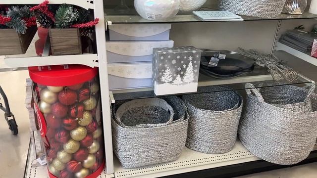 ?ВЛОГ: Гуляем по магазину Home Sense и украшаем елку. Световое кольцо для видео - распаковка. смотреть онлайн