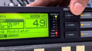 Para vender - T.C. Electronic FireworX Nick-Sass