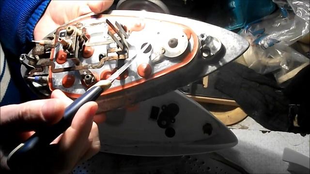 Радикально удаляем накипь из утюга (ПОСВОРУ) смотреть онлайн