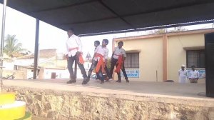 A.V.N.B school dance desh bhakati git 5 boys