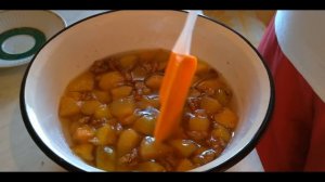 Варенье из айвы с грецкими орехами