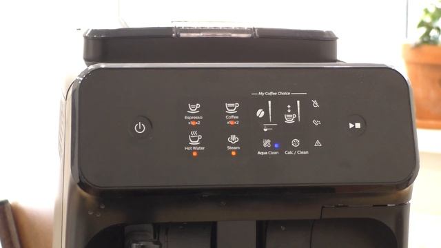 После декальцинации загорелась лампочка фильтра на кофемашине Philips 1220/1200 series. смотреть онлайн