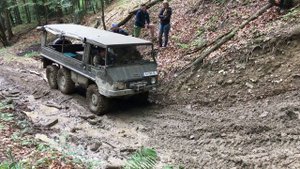 Puch G vs Pinzgauer 6x6