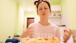 ЖИЗНЬ БЕЗ ПРИКРАС,КАК ОНА ЕСТЬ!Праздную 8 марта!Мукбанг пицца быстрая.