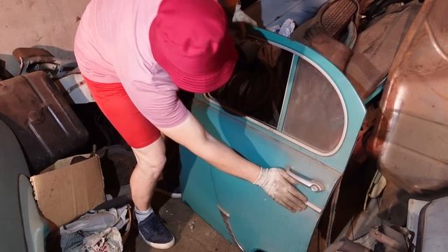 СОБИРАЛ В ГАРАЖЕ ВСЮ ЖИЗНЬ РЕДКИЕ ЗАПЧАСТИ, ЧТО НАМ УДАЛОСЬ НАЙТИ ЦЕННОГО?