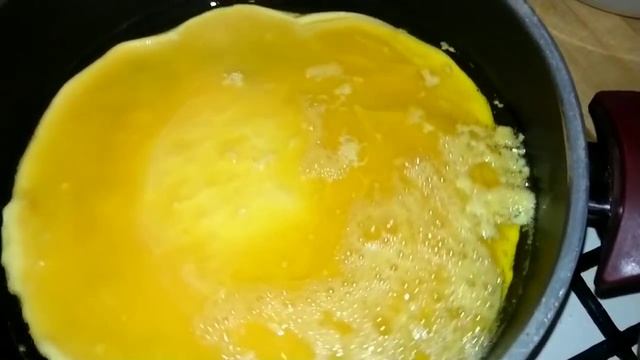 Սպանախը ձվով! Шпинат, запеченный с яйцом видео рецепт. Scrambled eggs with spinach. смотреть онлайн