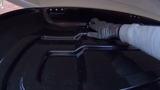 Установка автобокса на крышу YUAGO Avatar | avtoboks on the roof