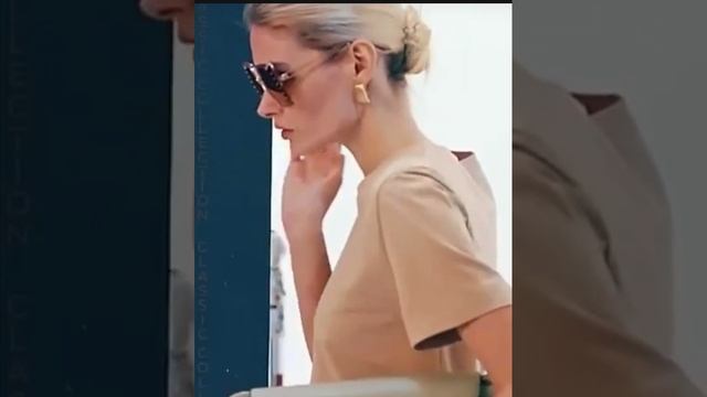 Новинки женской одежды,обуви и аксессуаров коллекции Classic в стиле CASUAL в Фаберлик с 27.03.2023.