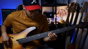 Ibanez Bass Workshop SRH500F - The Chicken @YbraMusic