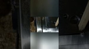 Как установить замок с кнопкой