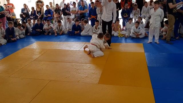 Джихадзе Ростислав 2-я схватка Открытый турнир по дзюдо "Дмитровка-2019" смотреть онлайн