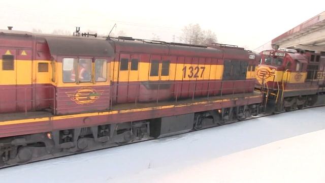 Kитайский тепловоз ДФ7Г-Э везут на Юлемисте / First Estonian DF7G-E being transported to Ülemiste