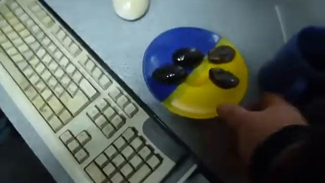 Реакция мужа на ... S02E02. Варенье из грецких орехов в скорлупе смотреть онлайн