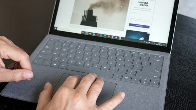 Stílus Microsoft módra – Surface Laptop 4 смотреть онлайн