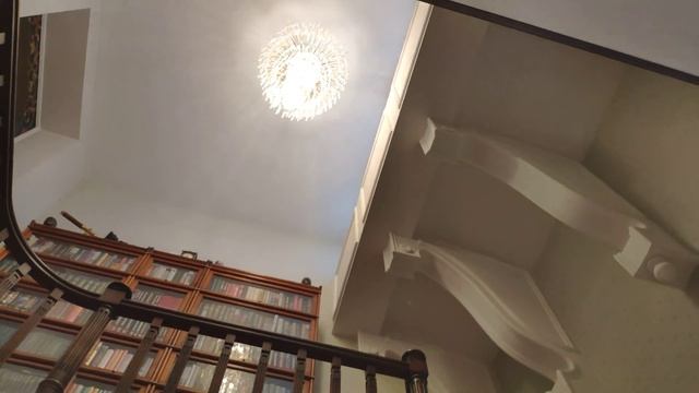 Рабочий кабинет в загородном доме. Ремонт коттеджа