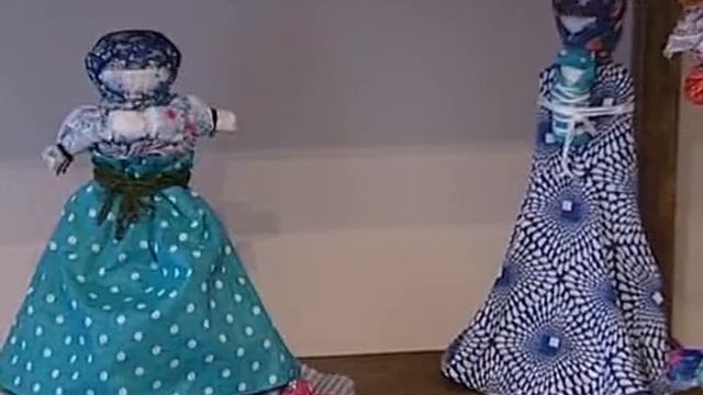 «Мир куклы - мир сказки» открылся в усадьбе Гальских смотреть онлайн