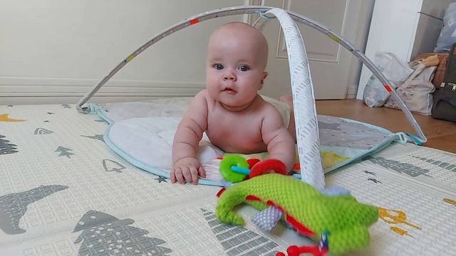 16.07.21👶🏼 Достижения Робика за первый 5 месяцев жизни! 😋 Младенец Джейми. смотреть онлайн