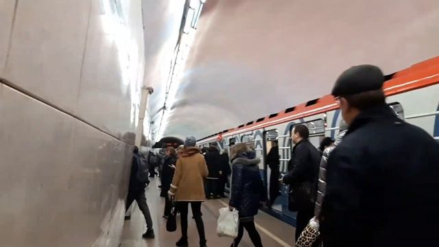 Первая Линия Московского Метро [ Пародия ] смотреть онлайн