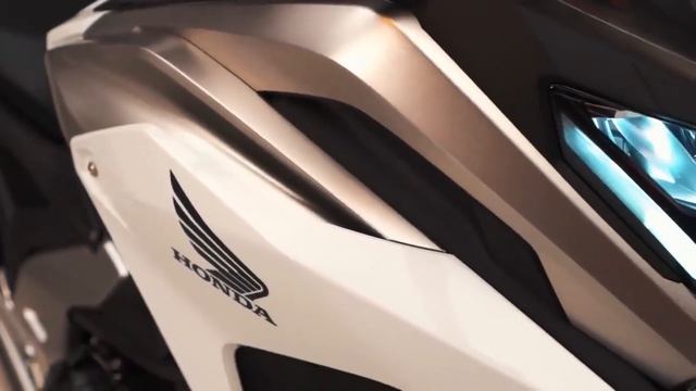 Новая Honda NC750X 2021. Обзор новинки 2021. Лучший кроссовер для города, трассы и легкого эндуро.