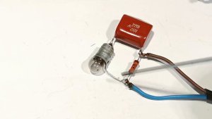 Как подключить лампу 6.3В в сеть 220В. Опасная схема которую лучше не собирать,но можно и собрать