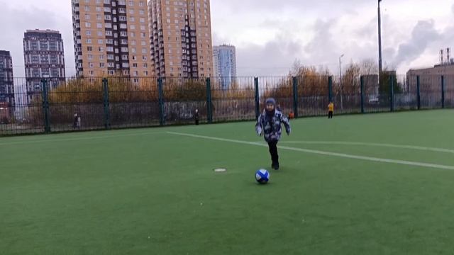 наша игра в футбол смотреть онлайн