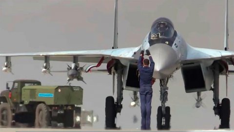 Ежедневный героизм при выполнении боевых заданий проявляют российские военные летчики