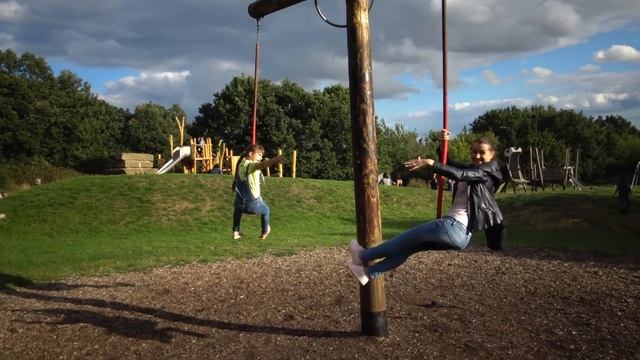 Наши в Лондоне 6 / прогулка по паркам Лондона / чем парки Лондона отличаются от наших парков смотреть онлайн