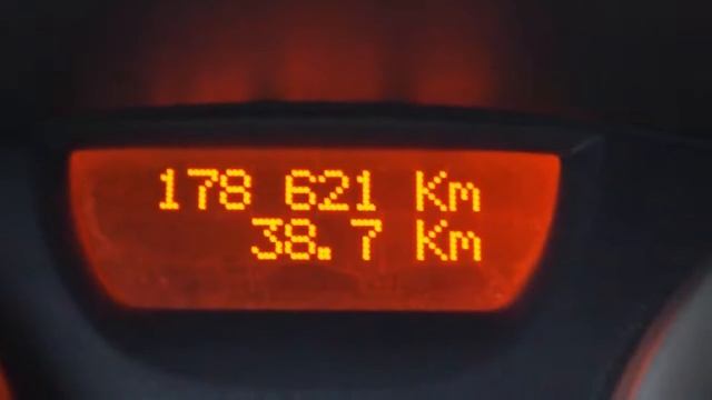 Renault Mégane 1.6-16V Expression Comfort Airco ECC Inruil mogelijk смотреть онлайн