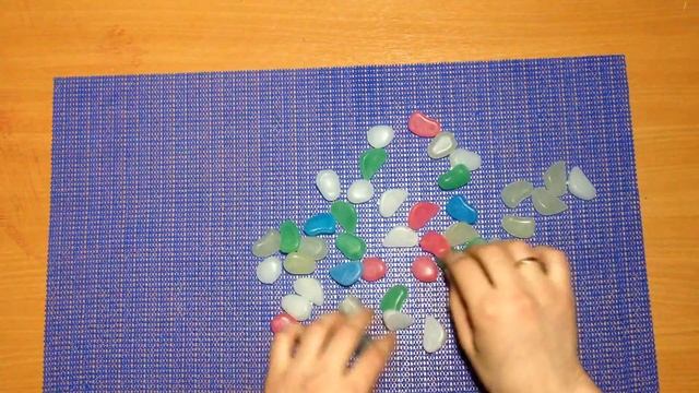 Светящиеся камни для декорации садовых дорожек