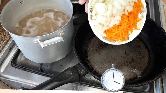 Перловка с курицей в духовке на праздничный стол.