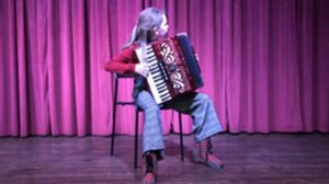 Девочка с аккоpдеоном. Злата Гавpилова (видеовизитка, Екатеpинбуг 2021)
