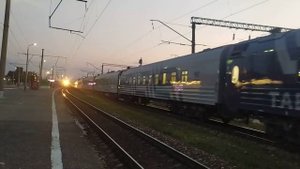 "Вечерний вайб" Электровоз ЭП2К-319 с поездом №159 Симферополь - Москва