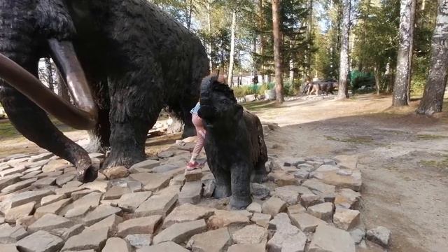 МИЛЕНА FOX попала в ПАЛЕОПАРК / МАМОНТЫ ВЫЖИЛИ? / Куда спрятался НОСОРОГ? смотреть онлайн