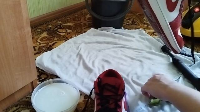 ЧИСТИМ КРОССОВКИ ПАРООЧИСТИТЕЛЕМ