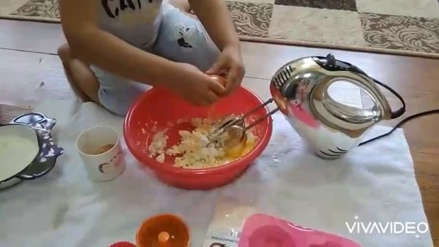 Готовим творожные кексики?? смотреть онлайн