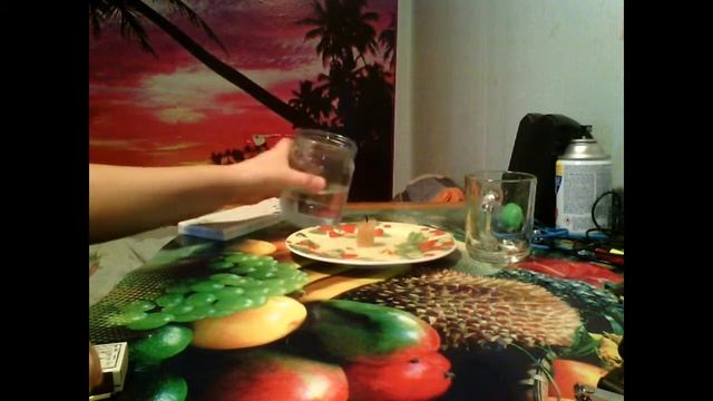 Впитывающая свечка или как сделать чтобы вода оказалась в стакане смотреть онлайн