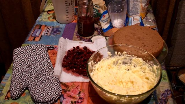 Видео рецепт торта " Пьяная вишня" в мультиварке смотреть онлайн