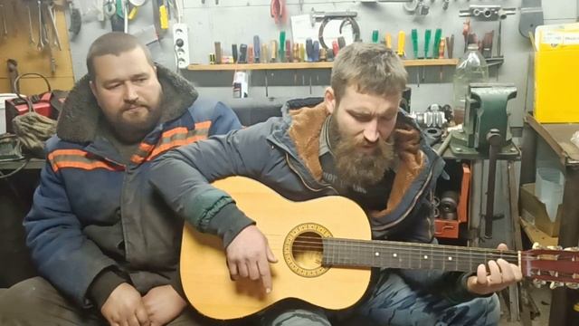 Очень красивая песня под гитару в гараже. смотреть онлайн