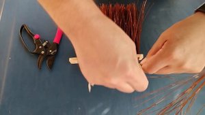 МЕТЛА ЩЕТКА ИЗ ПЛАСТИКОВЫХ БУТЫЛОК  КАК СДЕЛАТЬ - Brooms Brush From Plastic Bottles HOW TO MAKE