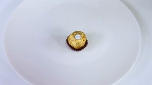 Большая VS Маленькая еда Вызов ДОНА DONA