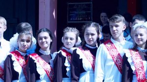 Финальное фото с последнего звонка в школе 48. 2021 год. Ярославль