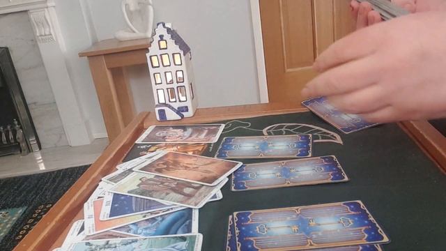 4 королевы: чувства после встречи (2 часть : королева жезлов)