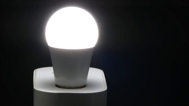 Luminea LED-Lampe, E27, R63, 8 W, 2700 K, warmweiß, 4er-Set смотреть онлайн