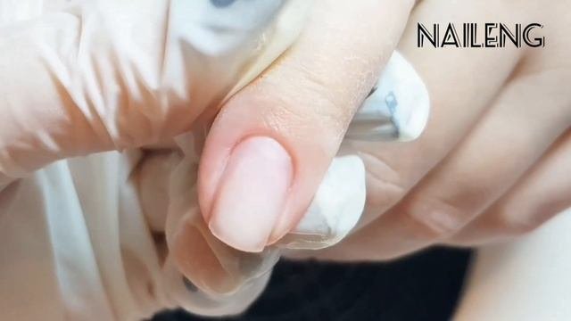 Гель паутинка, комбинированный маникюр на модели