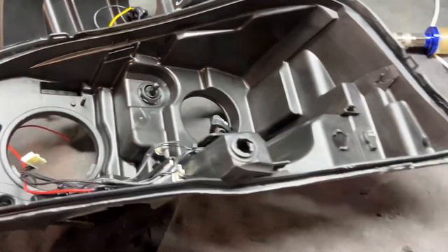 Volvo XC90  -  ремонт фар, замена линз , диодные Sensation Drive