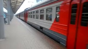 Электропоезд ЭР2Т-7213  Киевский вокзал Москвы 5.06.2016