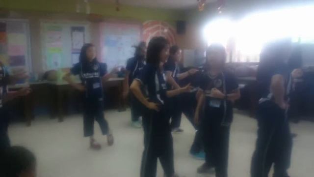 Scary doll dance with kantayz смотреть онлайн