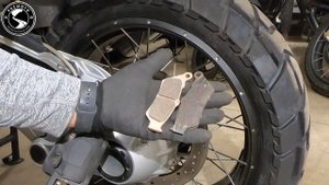 BMW R1250GS Replace Rear Brake Pads