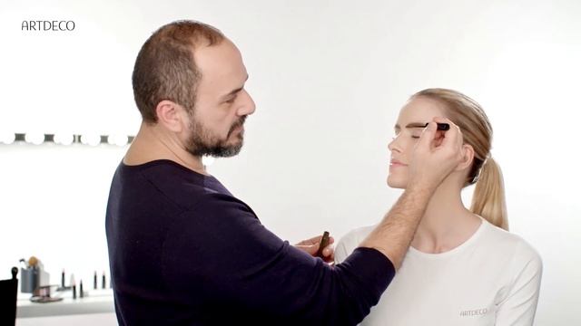 Makeup Tips: How to use Brow Filler // ARTDECO смотреть онлайн