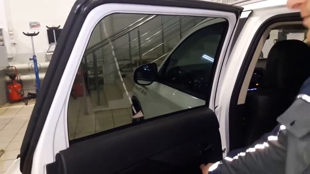 Установленные шторки Chiko ( крупнозернистая )  на Mitsubishi Outlander 3 смотреть онлайн